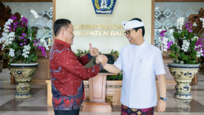 Sekda Adi Arnawa Terima Kunjungan Studi Tiru Bupati Sanggau, Kalbar