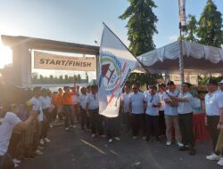 Puncak Acara Seminyak Kolaborasi 2023, Sekda Badung Lepas Peserta Jalan Sehat