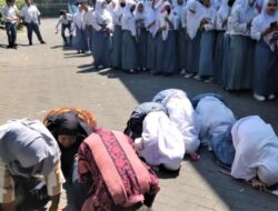 Kapolrestabes Surabaya Buka Segel SMK Prapanca 2, Guru dan Siswa Sujud Syukur