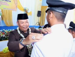 Lantik 5 Kades PAW, Mujiyat Minta Adminstrasi Desa Transparan