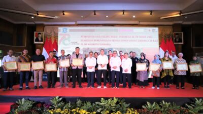 HUT PMI ke-78, Ratusan Pendonor Darah Surabaya Diberi Penghargaan