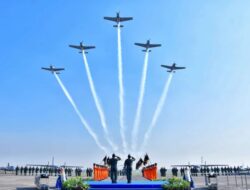 Bonanza Meriahkan Penyematan Brevet Kehormatan Penerbangan TNI AL