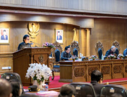 Bupati Giri Prasta Sampaikan Penjelasan Bupati Badung Terhadap 3 Ranperda