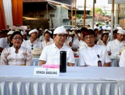 Sekda Adi Arnawa Hadiri Acara Rsi Yadnya Apodgala