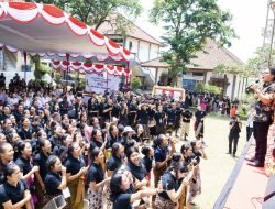 Hadiri HUT Ke-40 SMANAB Bupati Badung Janji Bangun RKH, Sarpras dan Parahyangan Sekolah