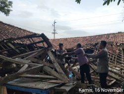 Diduga Lapuk 1 Los Pasar Di Tonjong Roboh, Ini Penjelasan Kapolsek