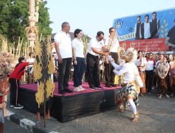 Jalan Sehat Semarak HUT Ke-14 Ibukota Mangupura
