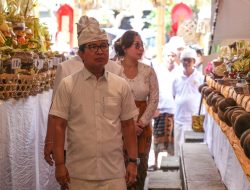 Sekda Adi Arnawa Nodya Karya Atma Wedana dan Manusa Yadnya Desa Adat Lukluk