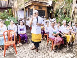 Bupati Giri Prasta Hadiri Padiksan di Griya Simpangan Manuaba, Sandakan