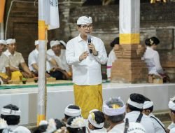 Sekda Badung Hadiri Karya Melaspas dan Padudusan Agung Pura Puseh Banjar Ketogan, Desa Taman