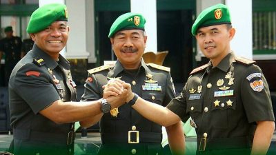 Serah Terima Jabatan Danpusdikpal Serta Kagupusjat dan Optronik II Puspalad