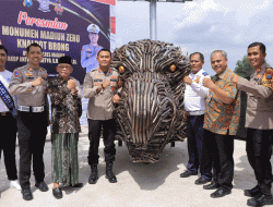 Atasi Kebisingan, Polres Madiun Resmikan Monumen Knalpot Brong di Simpang 4 Dumpil