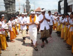 Upacara Melaspas dan Nyakap Karang SMPN 5 Abiansemal, Sekda Adi Arnawa Berharap Keselamatan dan Kelancaran KBM