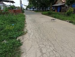 Proyek Peningkatan Jalan di Kecamatan Sukarami Palembang,  Diduga Menyalahi RAB