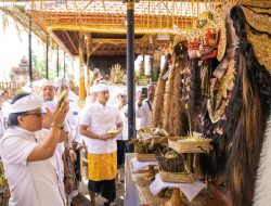 Bupati Giri Prasta Harapkan Masyarakat Gotong Royong dan Bersatu