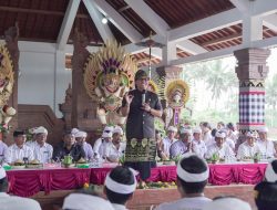 Bupati Giri Prasta Hadiri Peresmian Balai Banjar dan Balai Serbaguna Banjar Lebah Pangkung