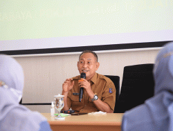 Pemkot Surabaya Siapkan 20.000 Seragam Baru Pelajar SD-SMP dari Gamis