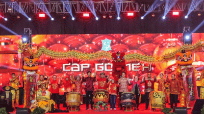 Perayaan Cap Go Meh di Balai Kota Surabaya, 10.000 Porsi Makanan Gratis Ludes Diserbu Warga