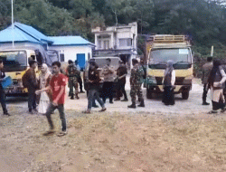 Polisi Jamin Keamanan Distribusi Logistik Pemilu 2024 di Kecamatan Terpencil, Bone