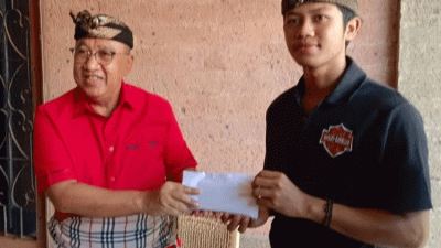 Ketua DPRD Badung Fasilitasi Perbaikan Gamelan Gong Sekaa Yowana Dharma Shanti