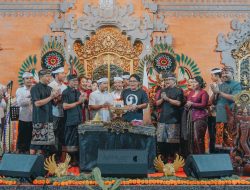 Bupati Giri Prasta Hadiri HUT Ke-41 ST. Tri Eka Dharma Shanti Br. Tangkeban Cemagi