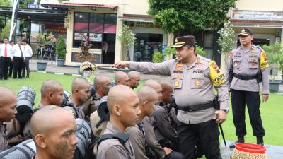 Bintara Remaja Polres Brebes Jalani Tradisi Pembaretan