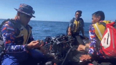Pakai Drone Bawah Laut, Polisi Cari Korban Tenggelam di Pantai Lancing, Loteng