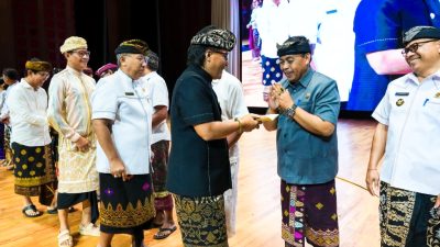 Pemkab Badung Serahkan Hibah dan BKK Rp979 Miliar Lebih bagi Masyarakat dan Pemdes