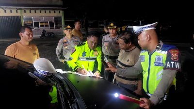 Polres Lampung Utara Tilang Truk Bermuatan Batu Bara yang Melanggar
