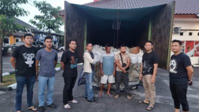 Polda Babel Amankan Truk Bermuatan 8 Ton Timah Ilegal