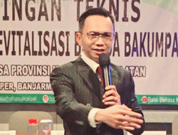 Kadis Kominfo Batola Berikan Tips Ajarkan Berkomedi Berbahasa Bakumpai