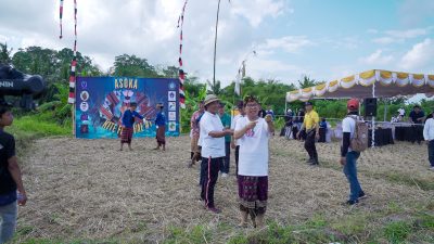 Sekda Adi Arnawa Buka Lomba Layang-Layang Asoka Kite Team Desa Mengwi