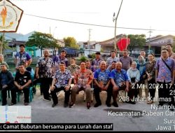 Camat Bubutan Mengajak Lima Lurah Di Wilayahnya Untuk Menikmati Bazar Kuliner Di Kalimas Timur Surabaya.