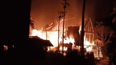Dua Unit Rumah Warga Pulau Kayuadi, Selayar Ludes Terbakar, Kerugian Ditaksir Ratusan Juta Rupiah