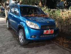 Eks Kendaraan Operasional Camat Mangkrak di Bahu Jalan, Satpol PP Selayar Segera Tertibkan