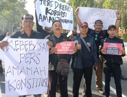 Turun ke Jalan, Insan Pers Ngawi Tolak RUU Penyiaran