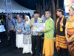 Barito Kuala Serumpun Festival 2024, Pj. Bupati Mujiyat Titip Pesan agar Seniman Tari Terus Berkreasi dan Inovasi