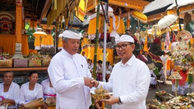 Sekda Adi Arnawa Hadiri Karya Ngenteg Linggih Pura Dalem Ageng, Dalem Penataran Desa Selat Abiansemal