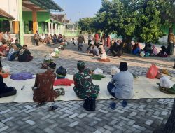 Babinsa Koramil 0812/05 Kembangbahu, Lamongan, Menghadiri Acara Tradisi Sedekah Bumi di Desa Binaan