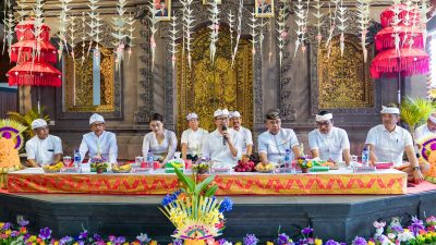 Wabup Badung Suiasa Hadiri Karya Ngenteg Linggih di Banjar Adat Kung Desa Dalung