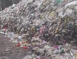 Sampah Menumpuk DLH Kab. Banyuasin Tutup Mata