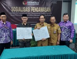 Bawaslu dan Disdukcapil Kab. Batola Teken MoU Data Pemilih