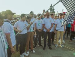 Sekda Badung Lepas Jalan Santai Hari Koperasi Ke-77 di Badung