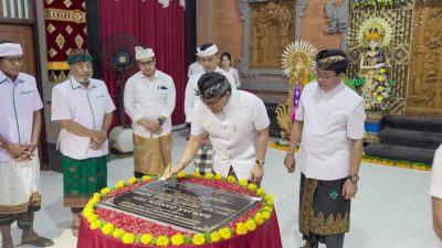 Bupati Badung Hadiri Karya Melaspas di Pelinggih Ratu Ngurah Sakti Begawan Penyarikan dan Balai Banjar Adat Dangin Yeh