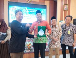 Plt Bupati Subandi Apresiasi Ngaji Jurnalistik Santri PWI Sidoarjo