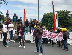 GMPK Mamuju Demo di Depan Kantor Gubernur Sulbar, Ini Seruan Massa Aksi