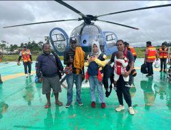 Kesaksian Pilot Geofrey Foster, saat akan Mendarat di Distrik Alama