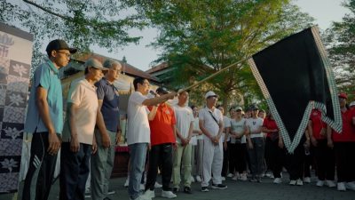 HUT Ke-53 ST Tunjung Mekar Desa Munggu, Sekda Adi Arnawa Lepas Peserta Jalan Santai