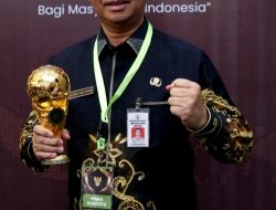 Pemkab Batola Terima PenghargaanUHC Award 2024