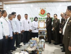 Kejati Sulbar Gelar Upacara Peringatan Hari Lahir ke-79 Kejaksaan RI